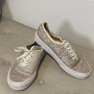 Vans Women's Glitter Lace-Up Sneakers 9
